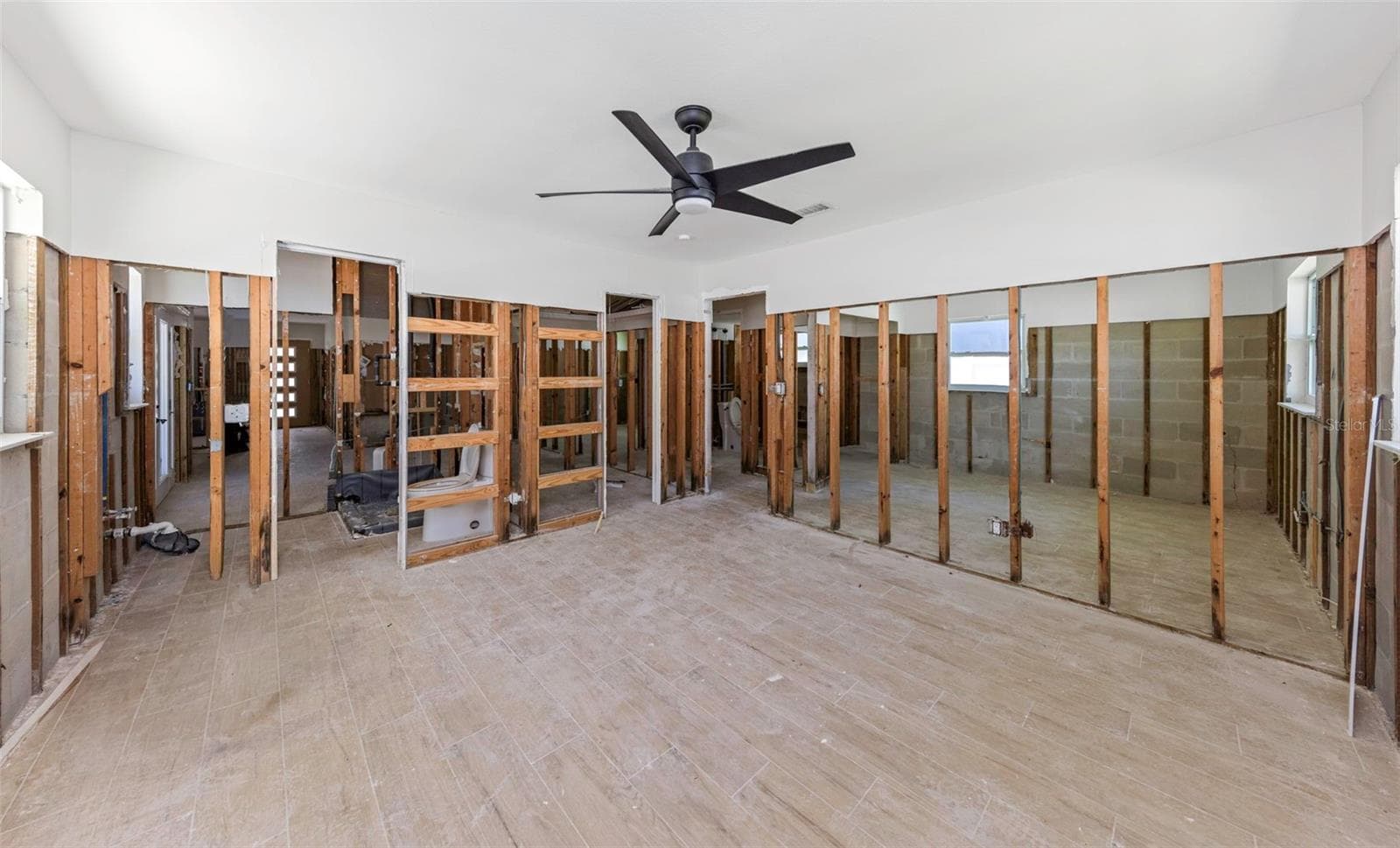 5701 DENVER STREET — photo 13 of 24