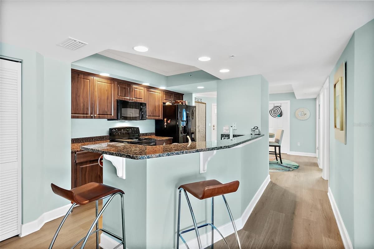 3315 ATLANTIC AVENUE — photo 12 of 55