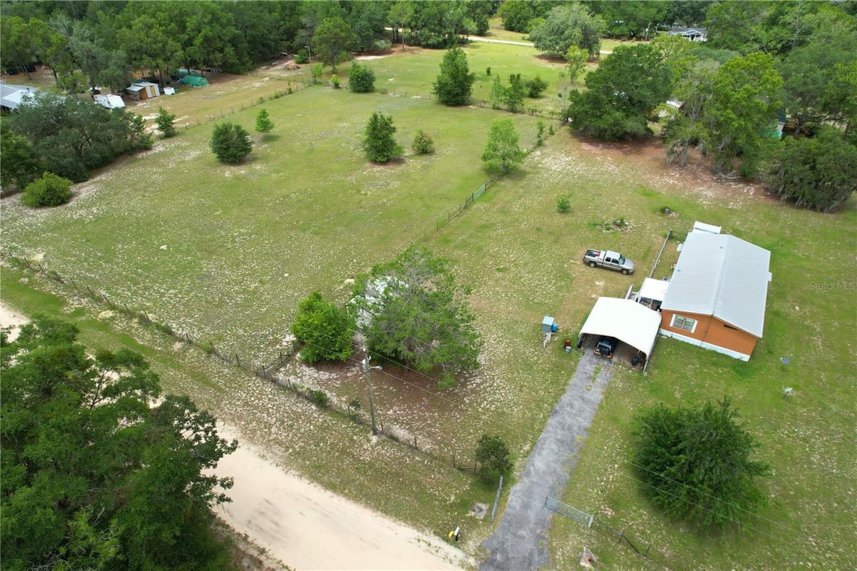 107 GREEN OAK DRIVE — photo 3 of 28