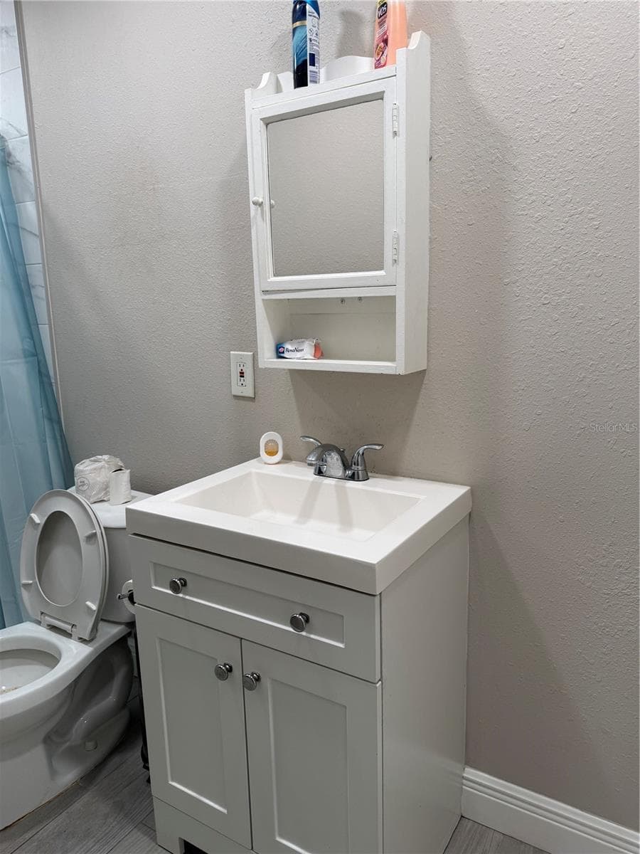 6718 DONALD AVENUE — photo 31 of 36