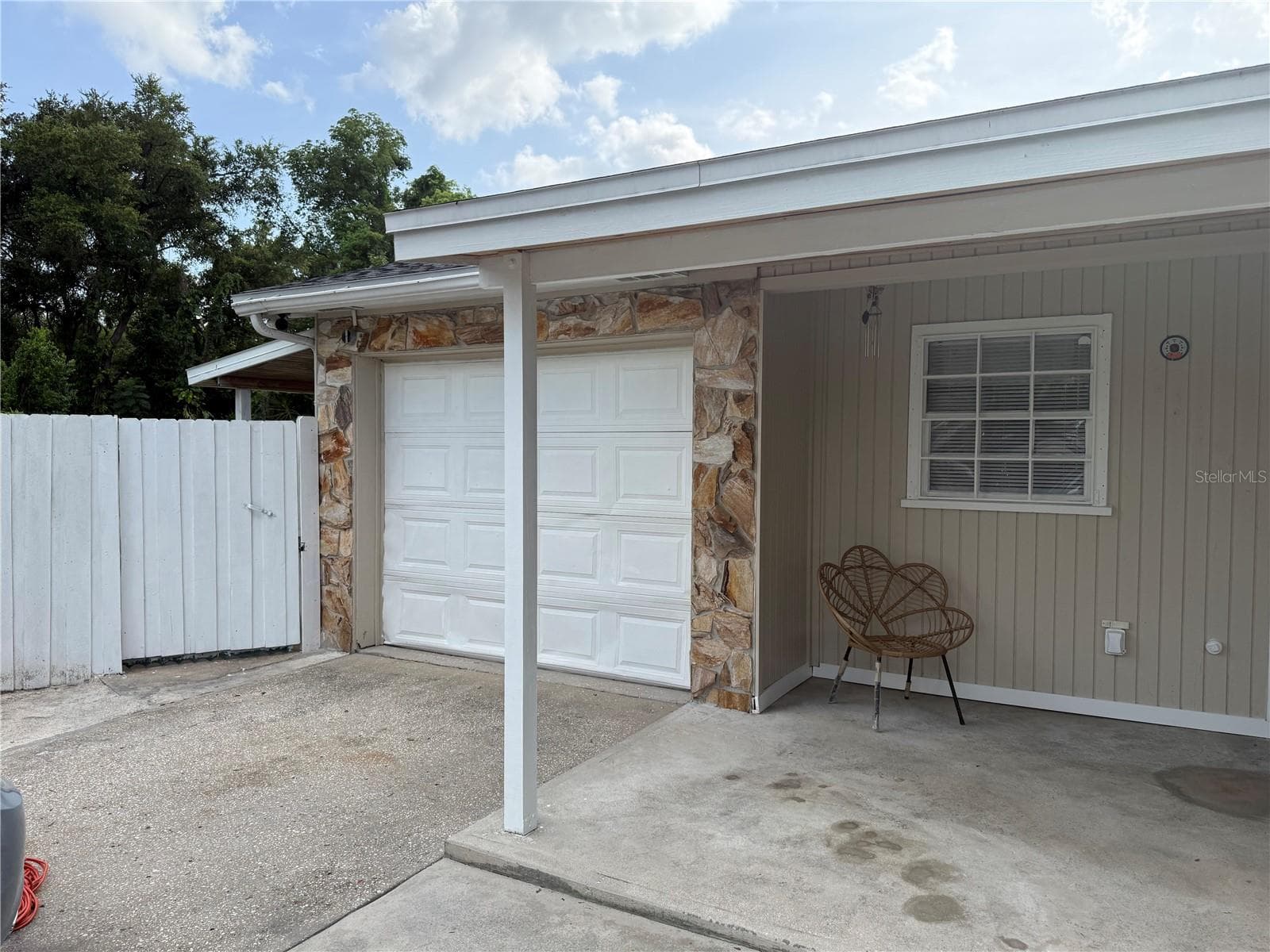 6718 DONALD AVENUE — photo 4 of 36