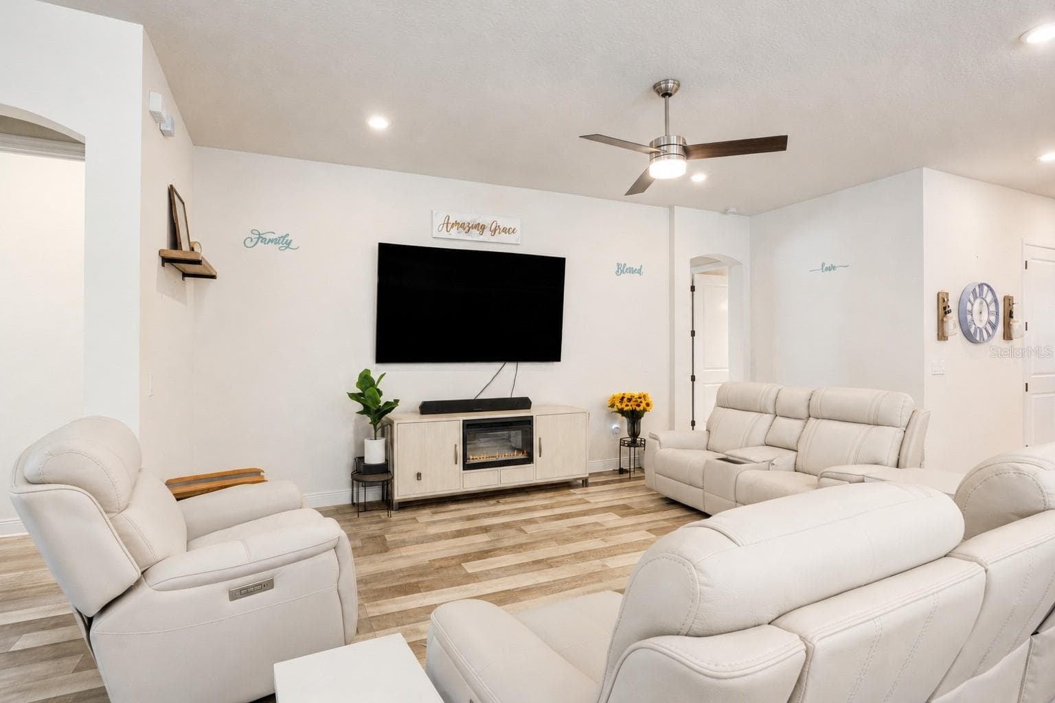 5285 TWINFLOWER LANE — photo 17 of 31