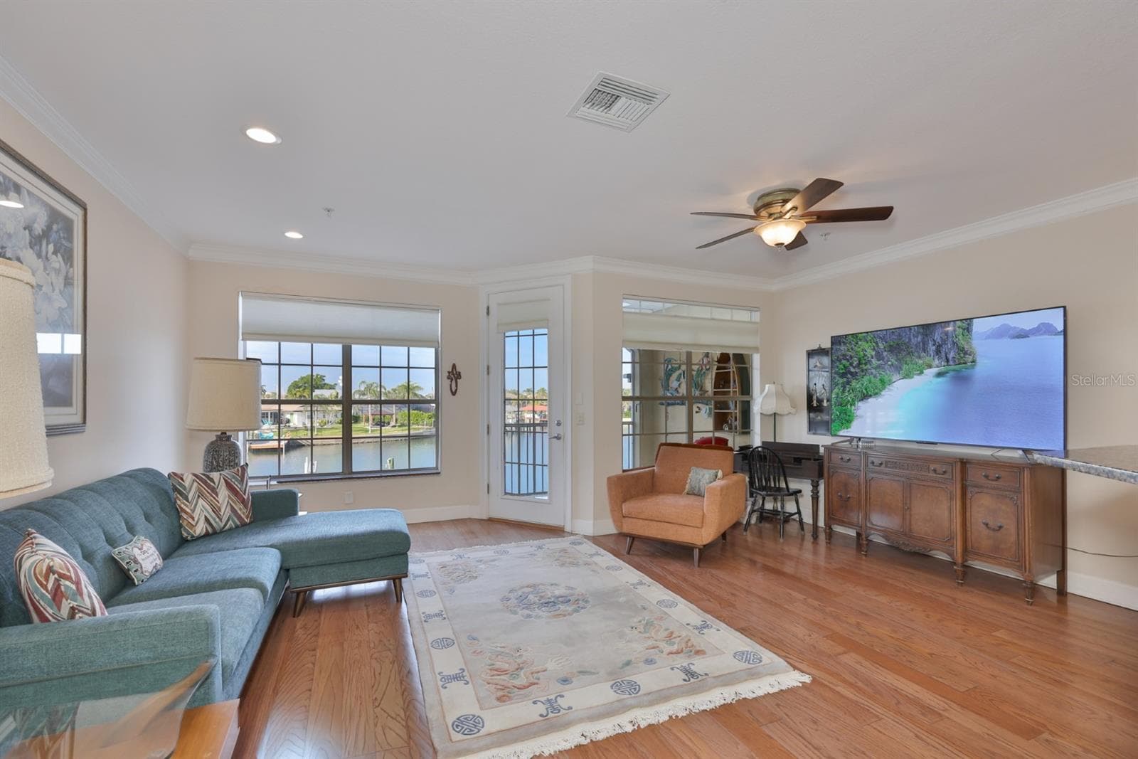 6432 SUNSET BAY CIRCLE — photo 15 of 47