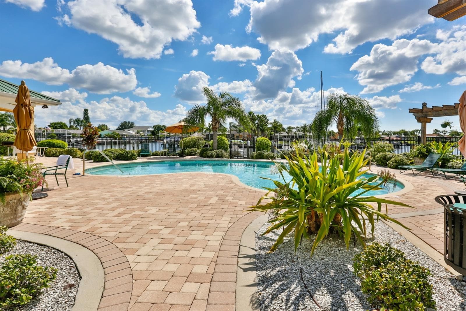 6432 SUNSET BAY CIRCLE — photo 6 of 47