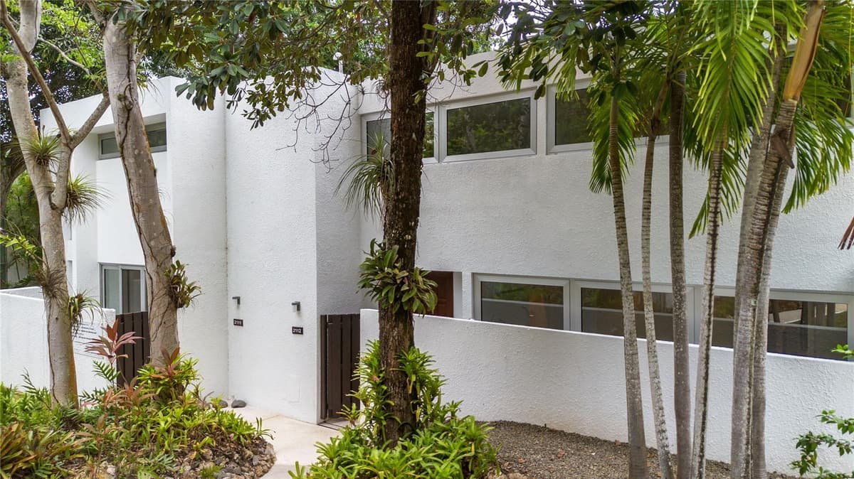 2111-2112 VILLA DORADO BEACH ESTATES — photo 53 of 58