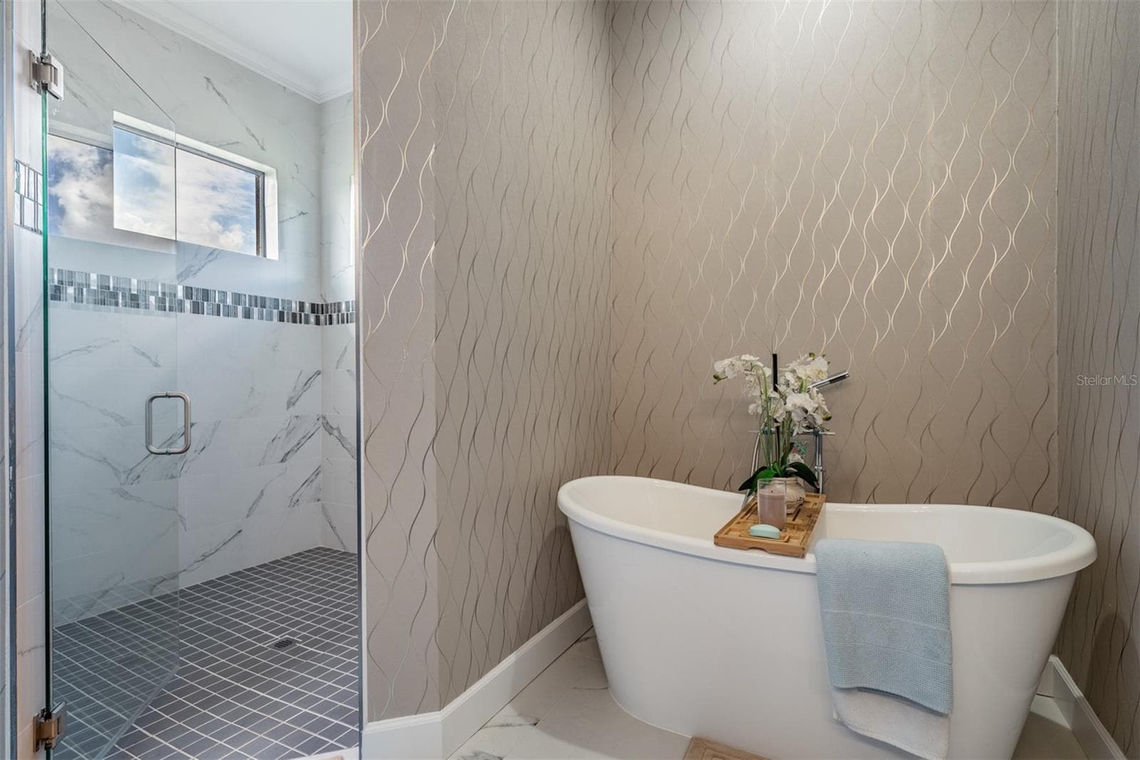 218 HAWK TALON DRIVE — photo 13 of 20