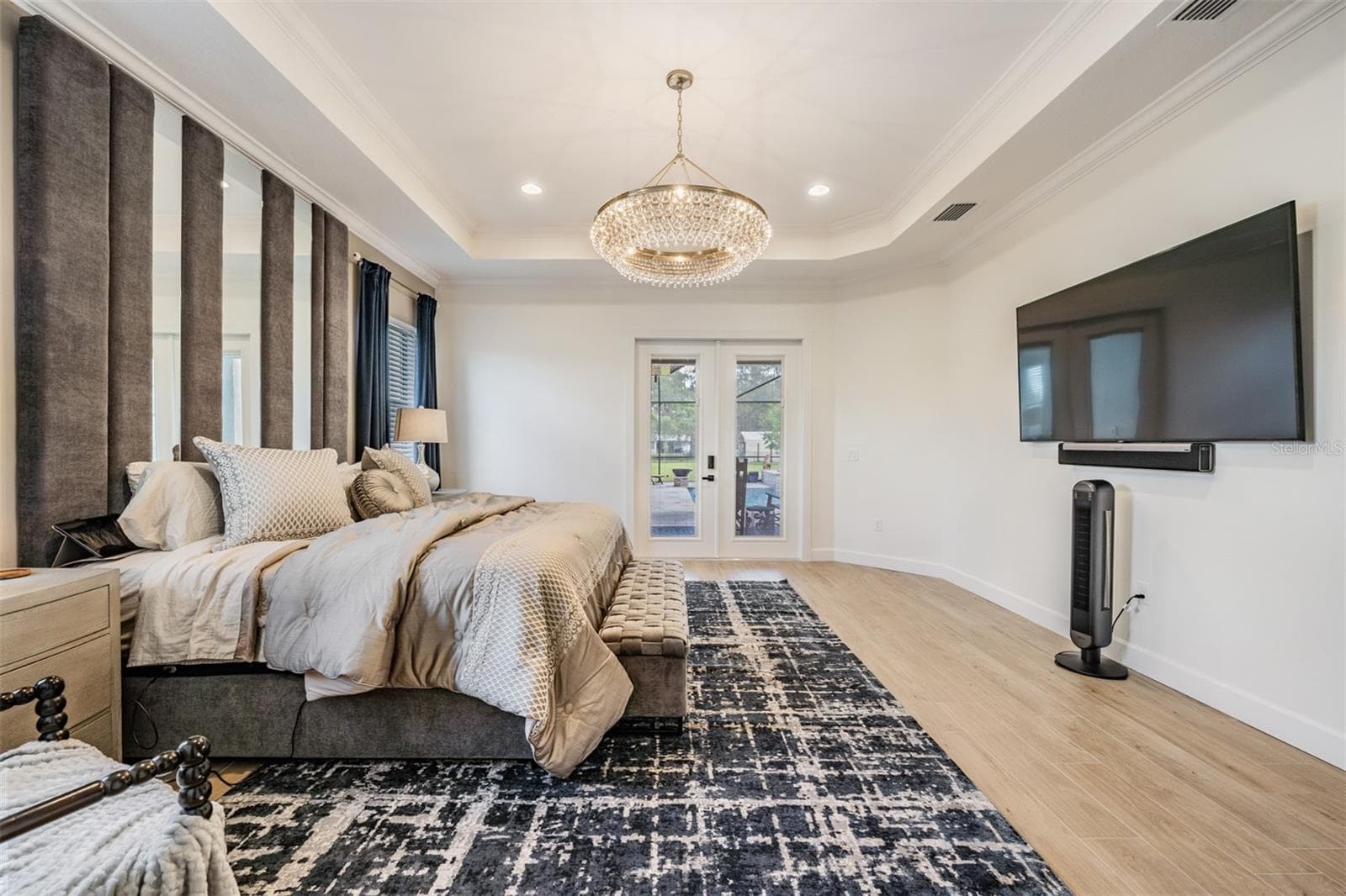 218 HAWK TALON DRIVE — photo 10 of 20
