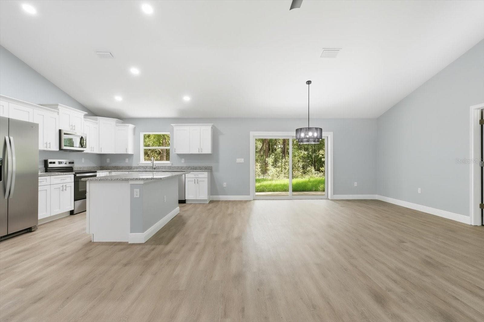 8727 SPIKES WAY — photo 12 of 41