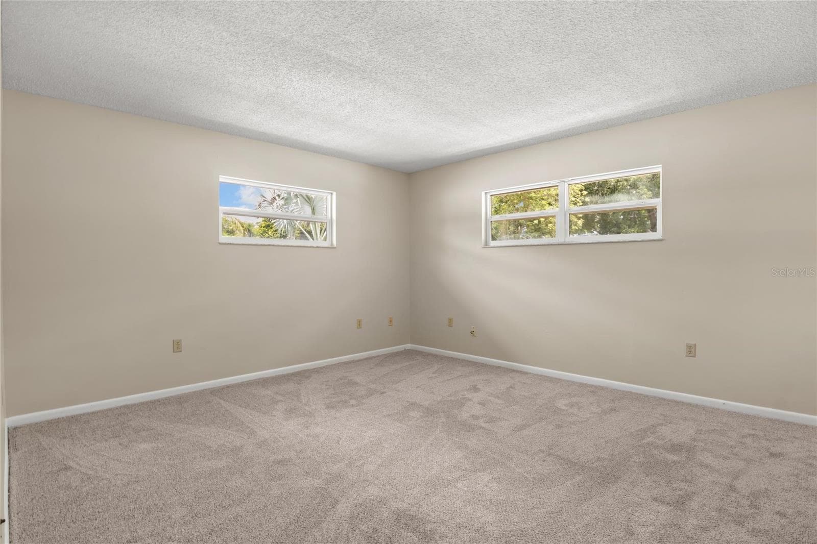 2024 CHARNES COURT — photo 21 of 48