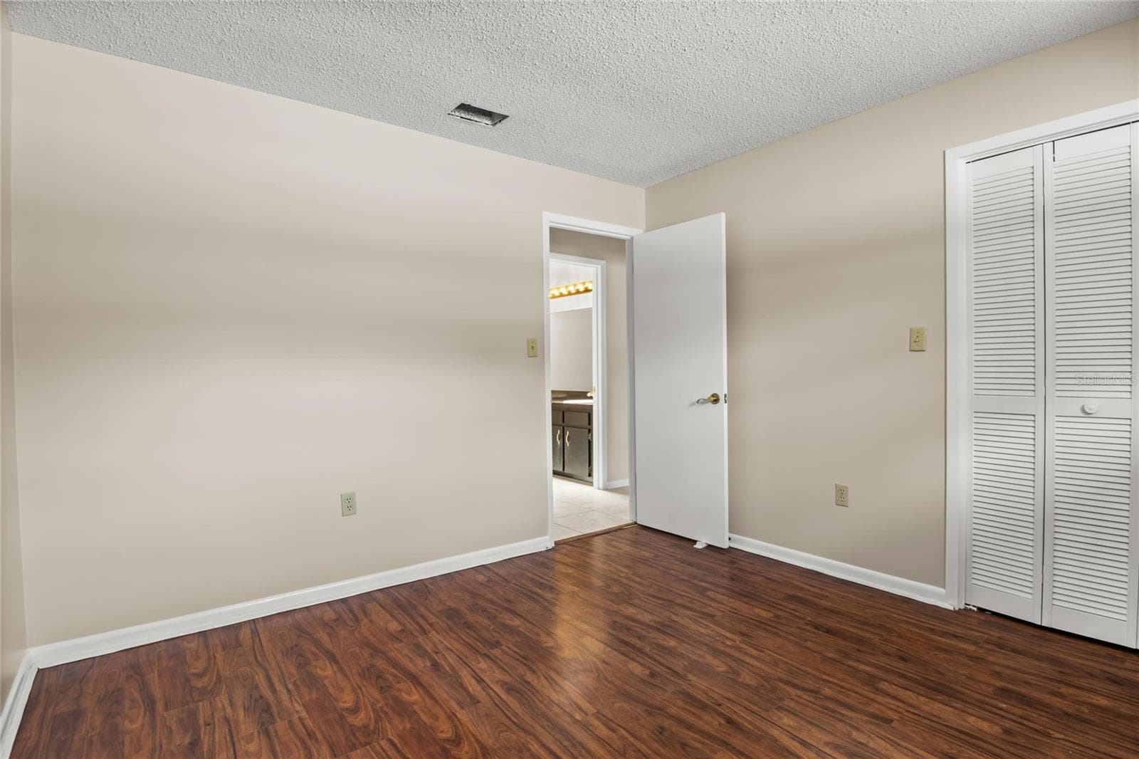 2024 CHARNES COURT — photo 25 of 48
