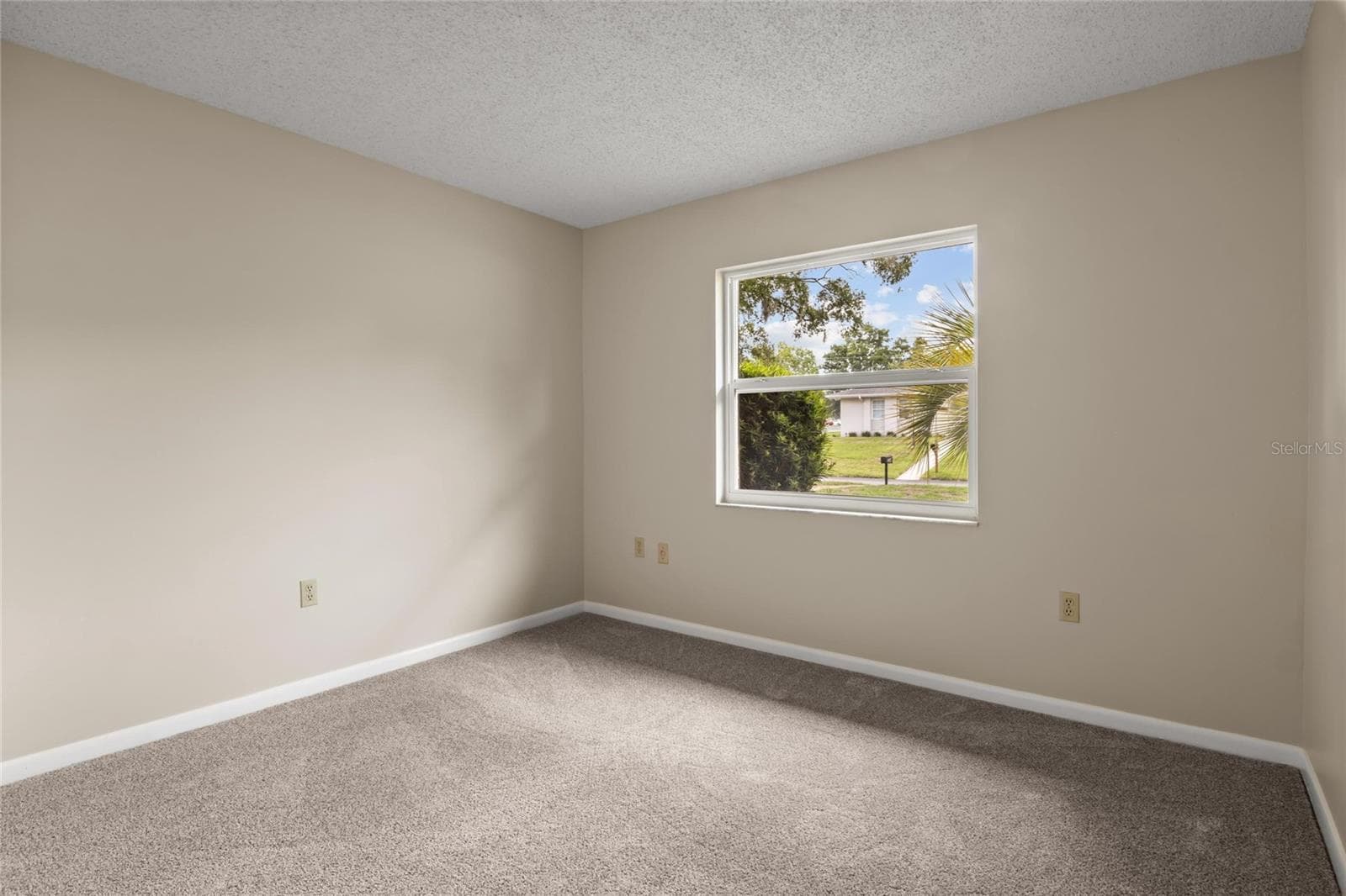 2024 CHARNES COURT — photo 35 of 48