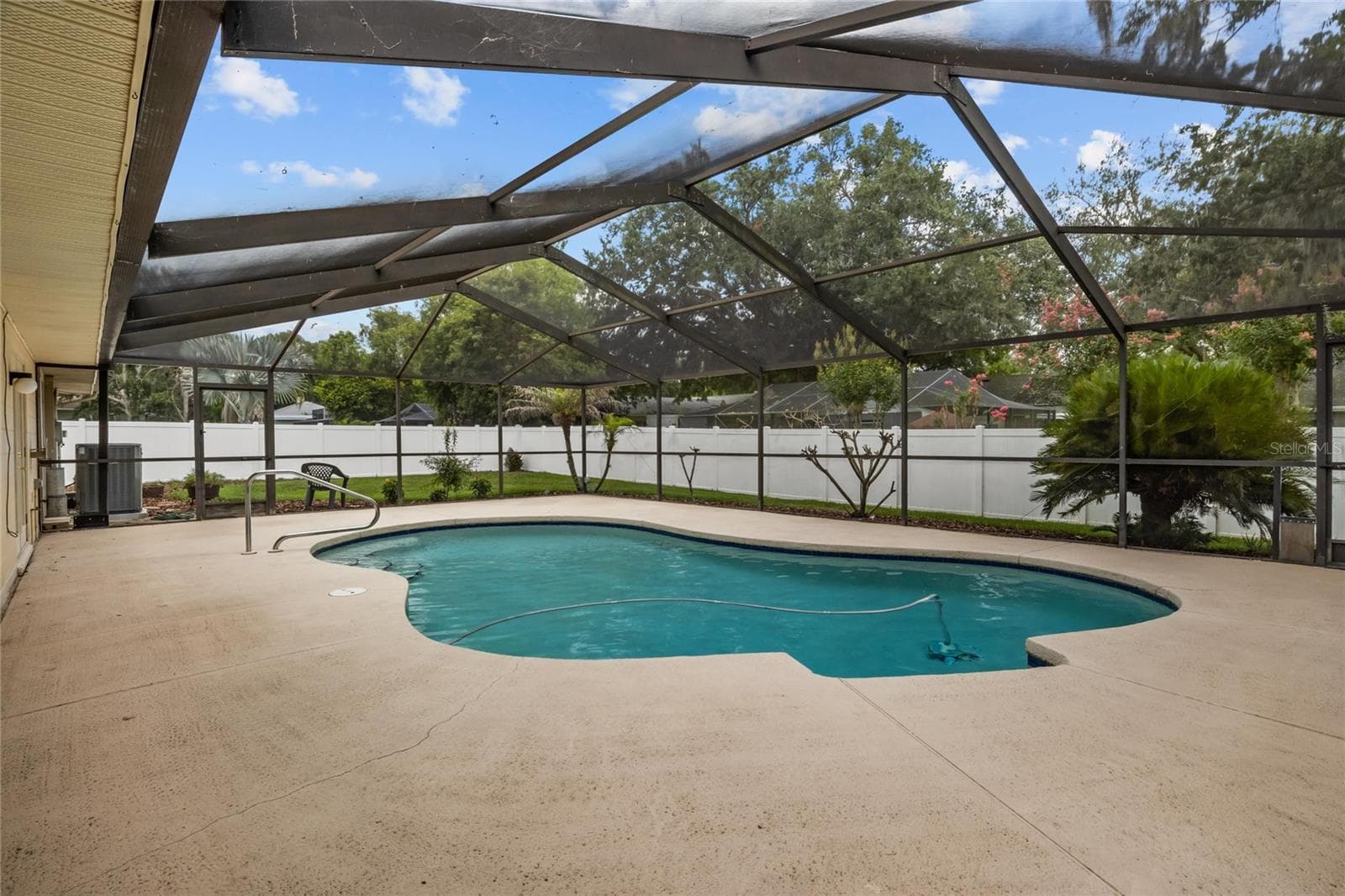 2024 CHARNES COURT — photo 42 of 48