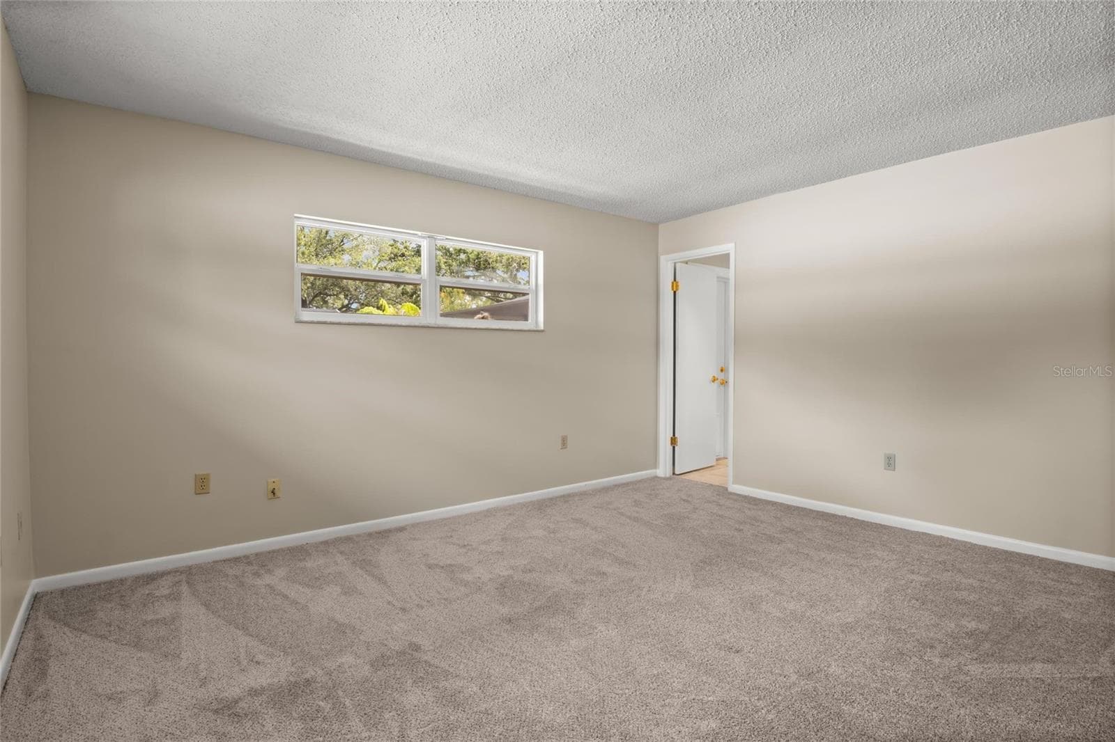 2024 CHARNES COURT — photo 22 of 48