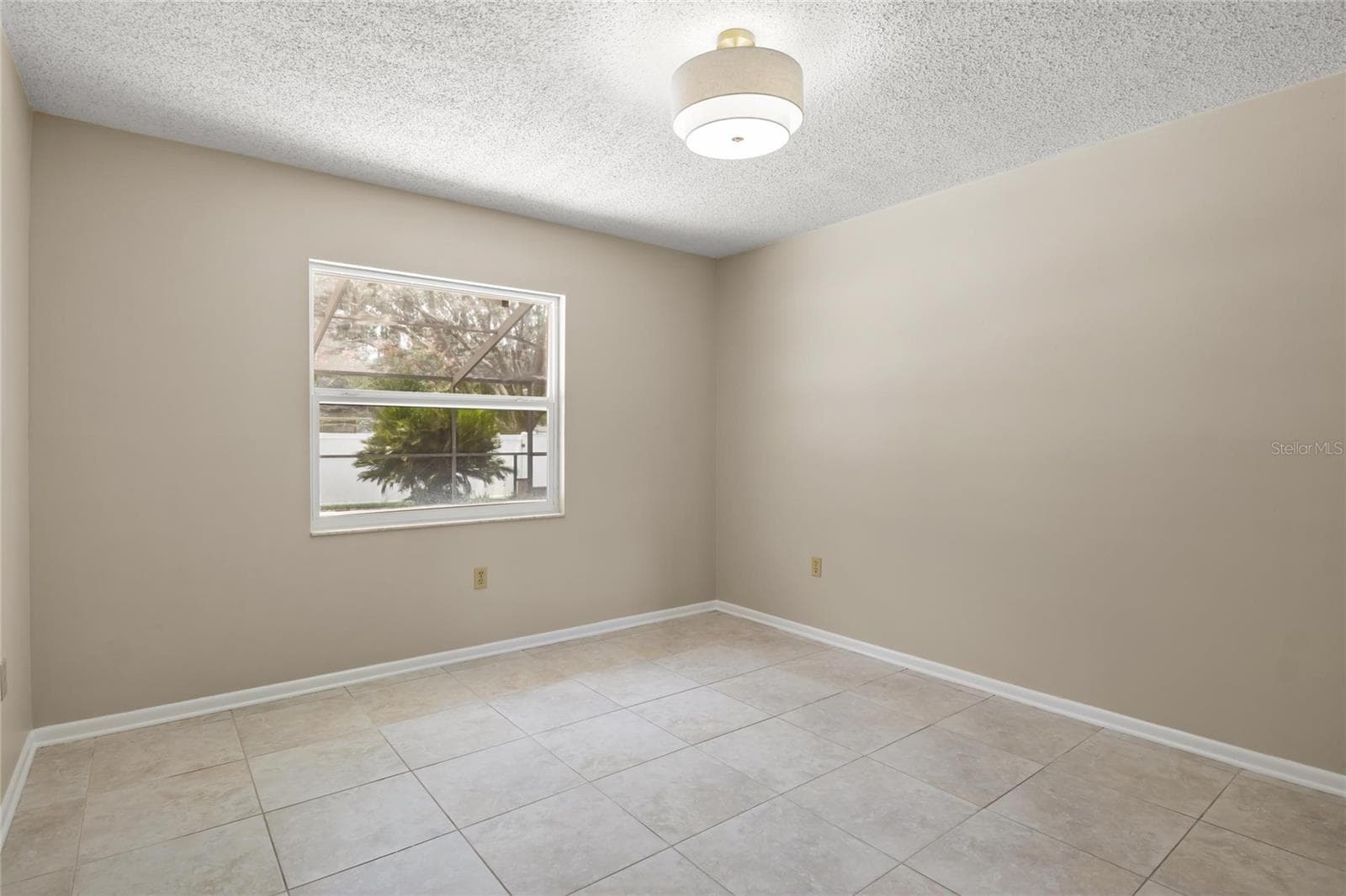2024 CHARNES COURT — photo 19 of 48