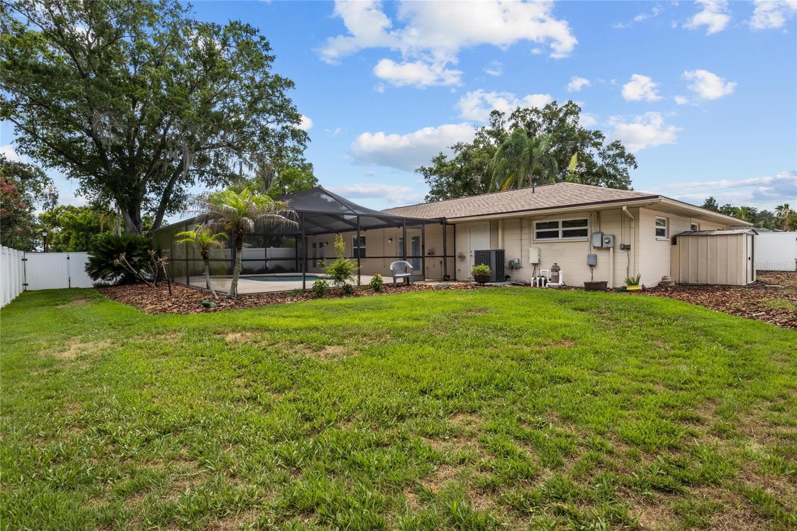 2024 CHARNES COURT — photo 45 of 48