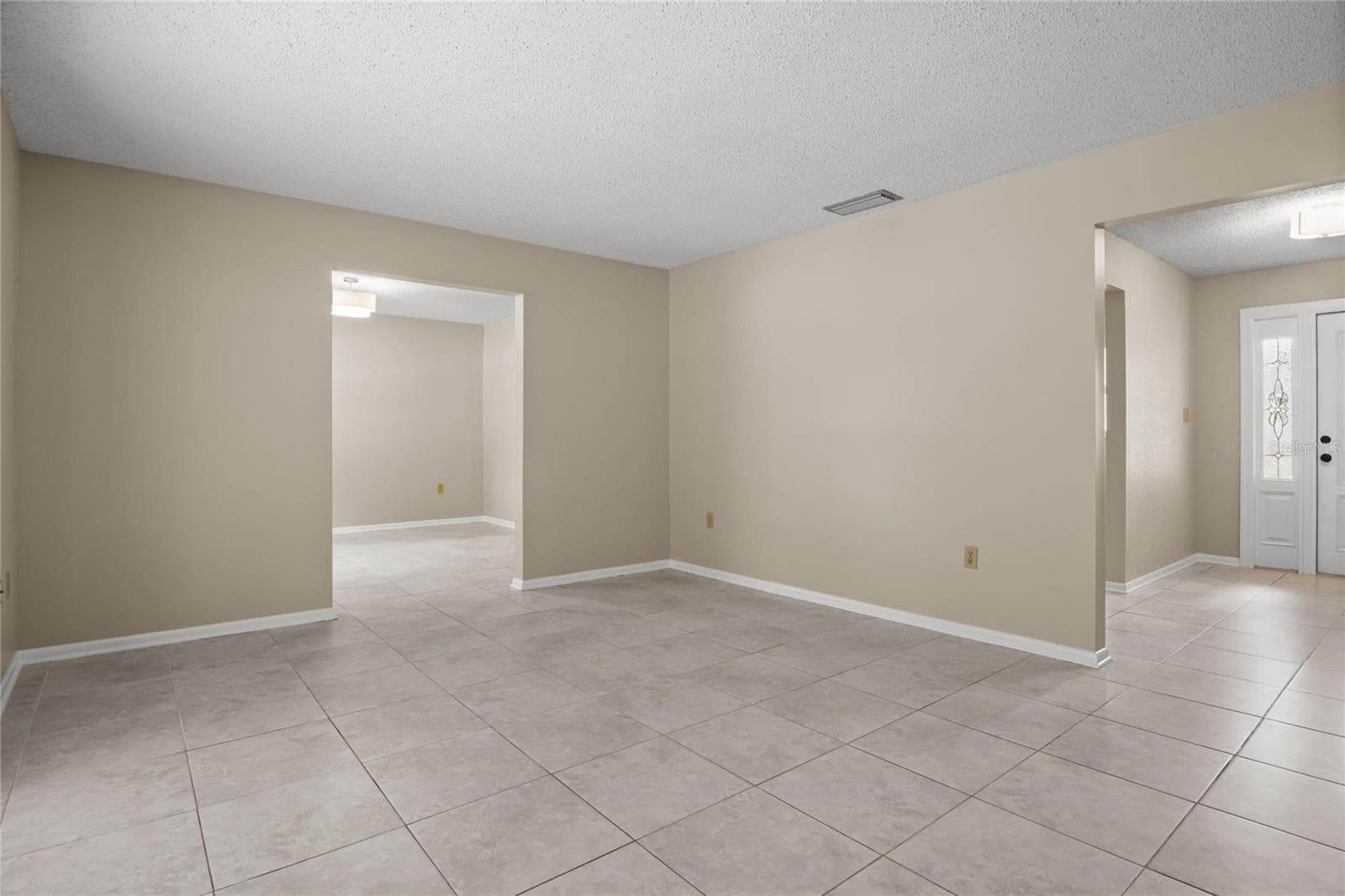 2024 CHARNES COURT — photo 29 of 48