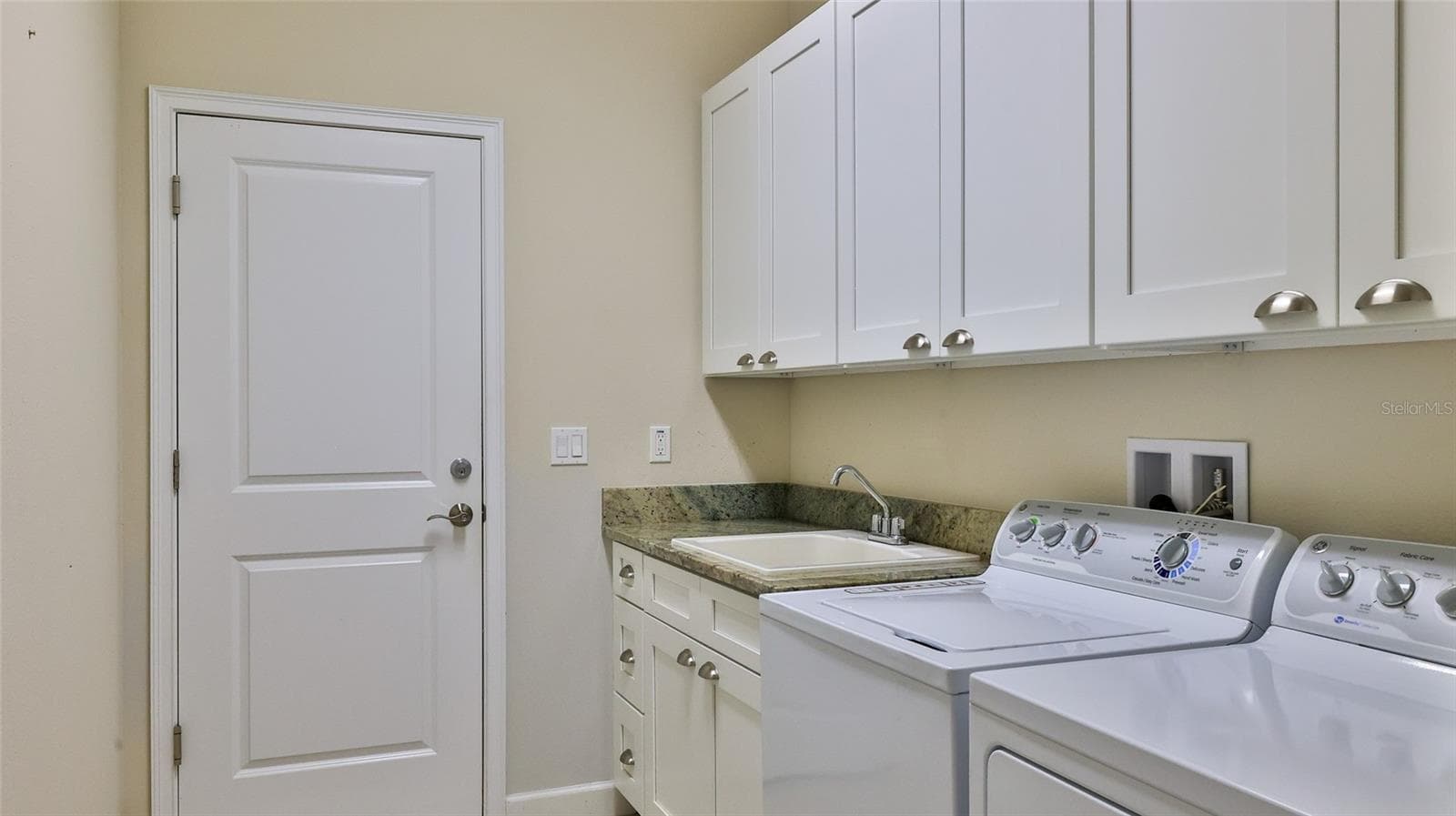 2904 PALMA LANE — photo 38 of 62