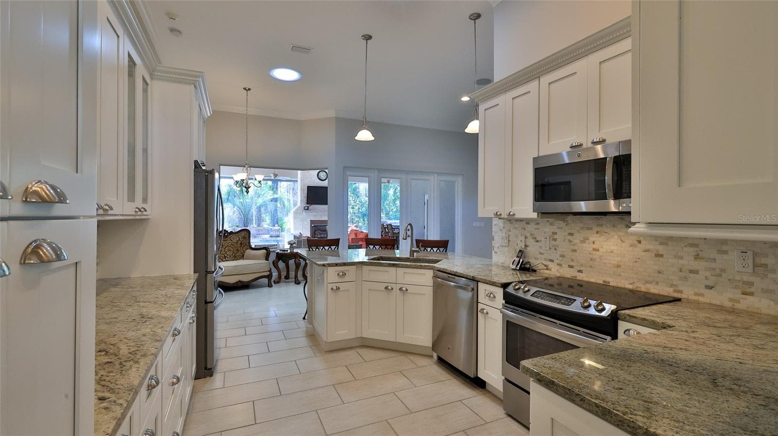 2904 PALMA LANE — photo 11 of 62
