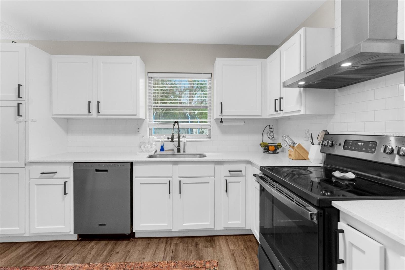 4666 KIRKLAND AVENUE — photo 11 of 24