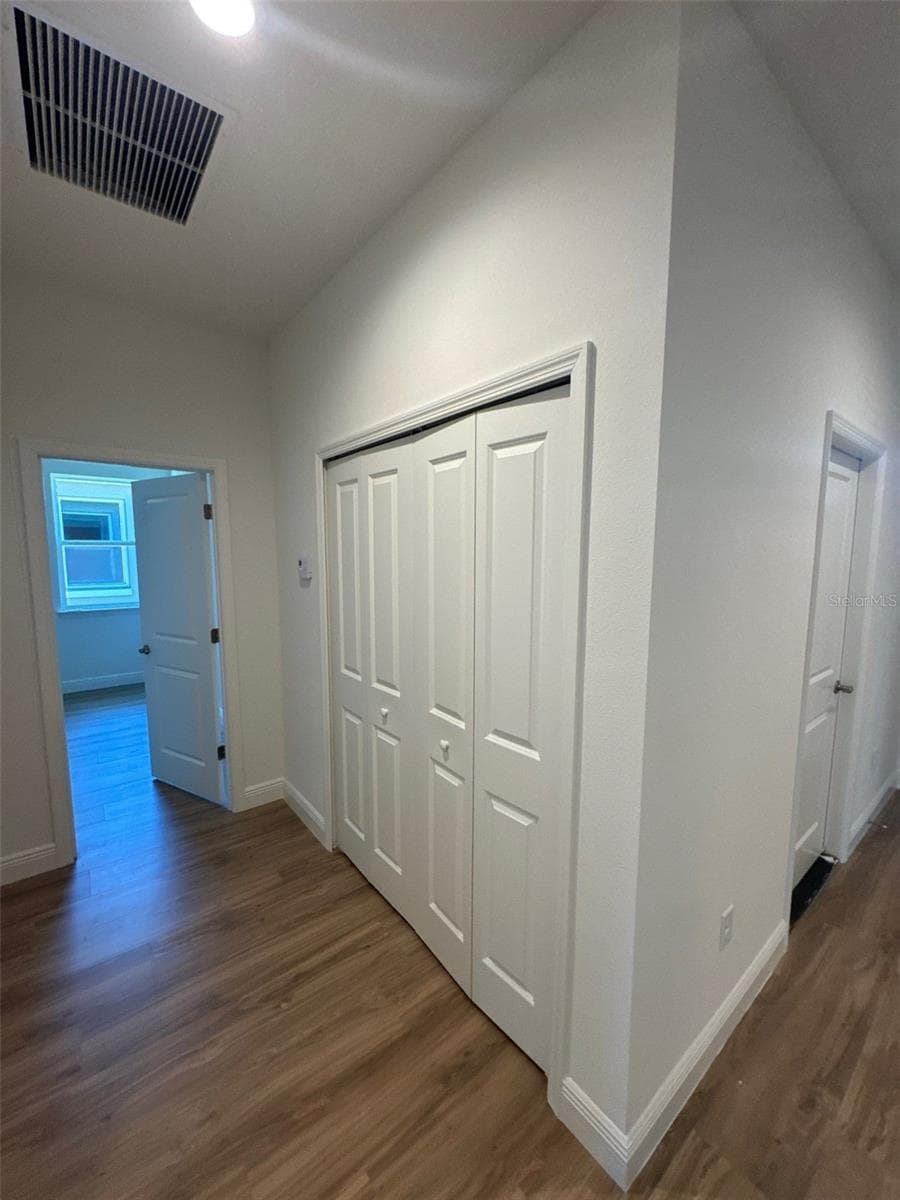 525 ELLIE COURT — photo 3 of 21