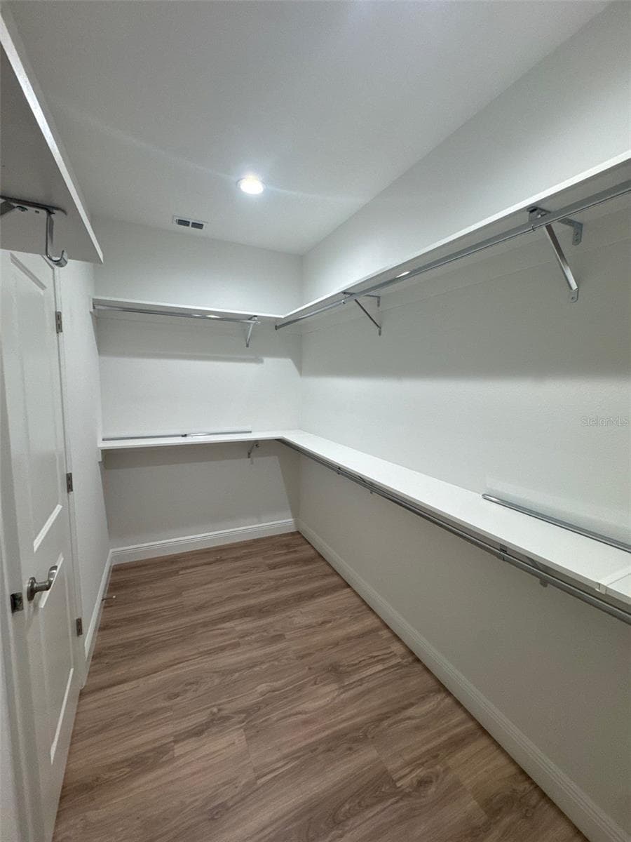525 ELLIE COURT — photo 15 of 21