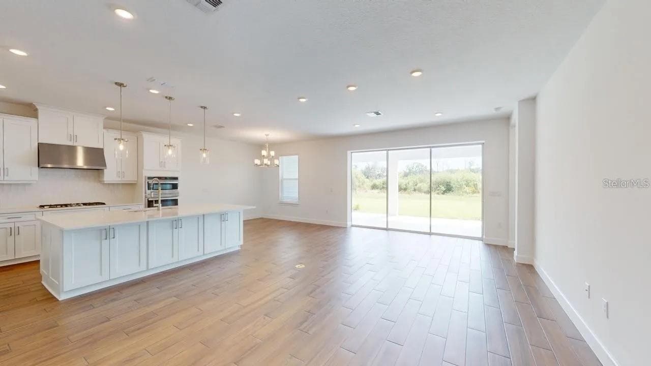 4911 CASERTA COURT — photo 5 of 15