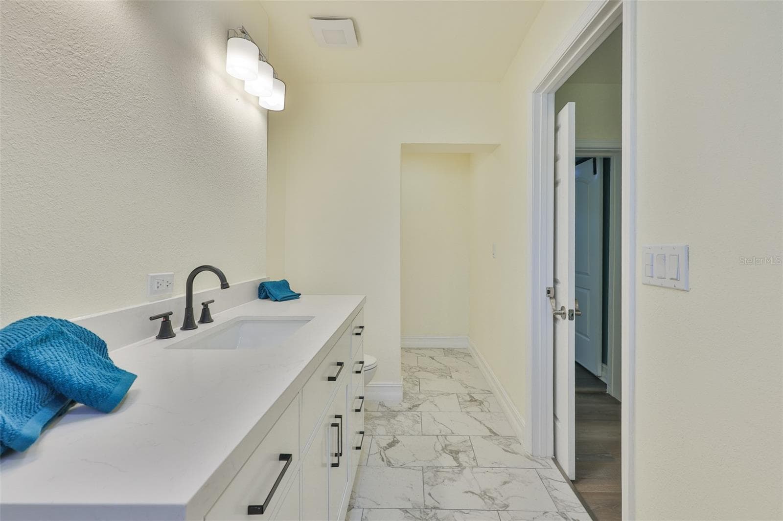 10922 PARK DRIVE — photo 16 of 53