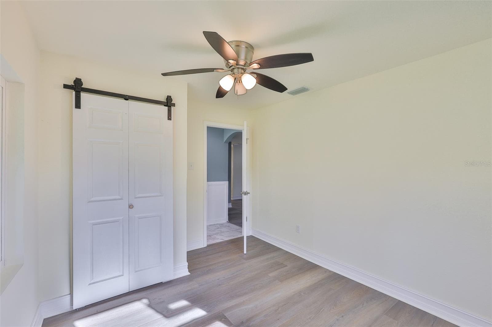 10922 PARK DRIVE — photo 9 of 53