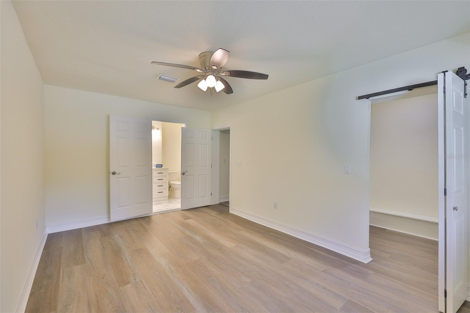 10922 PARK DRIVE — photo 13 of 53