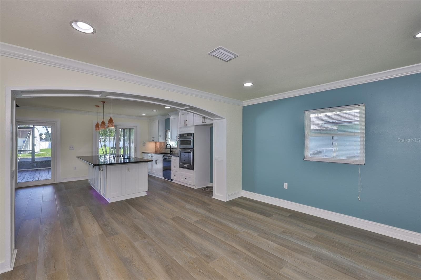 10922 PARK DRIVE — photo 18 of 53