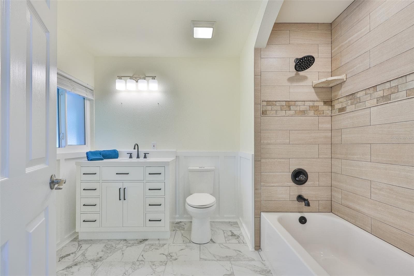 10922 PARK DRIVE — photo 6 of 53