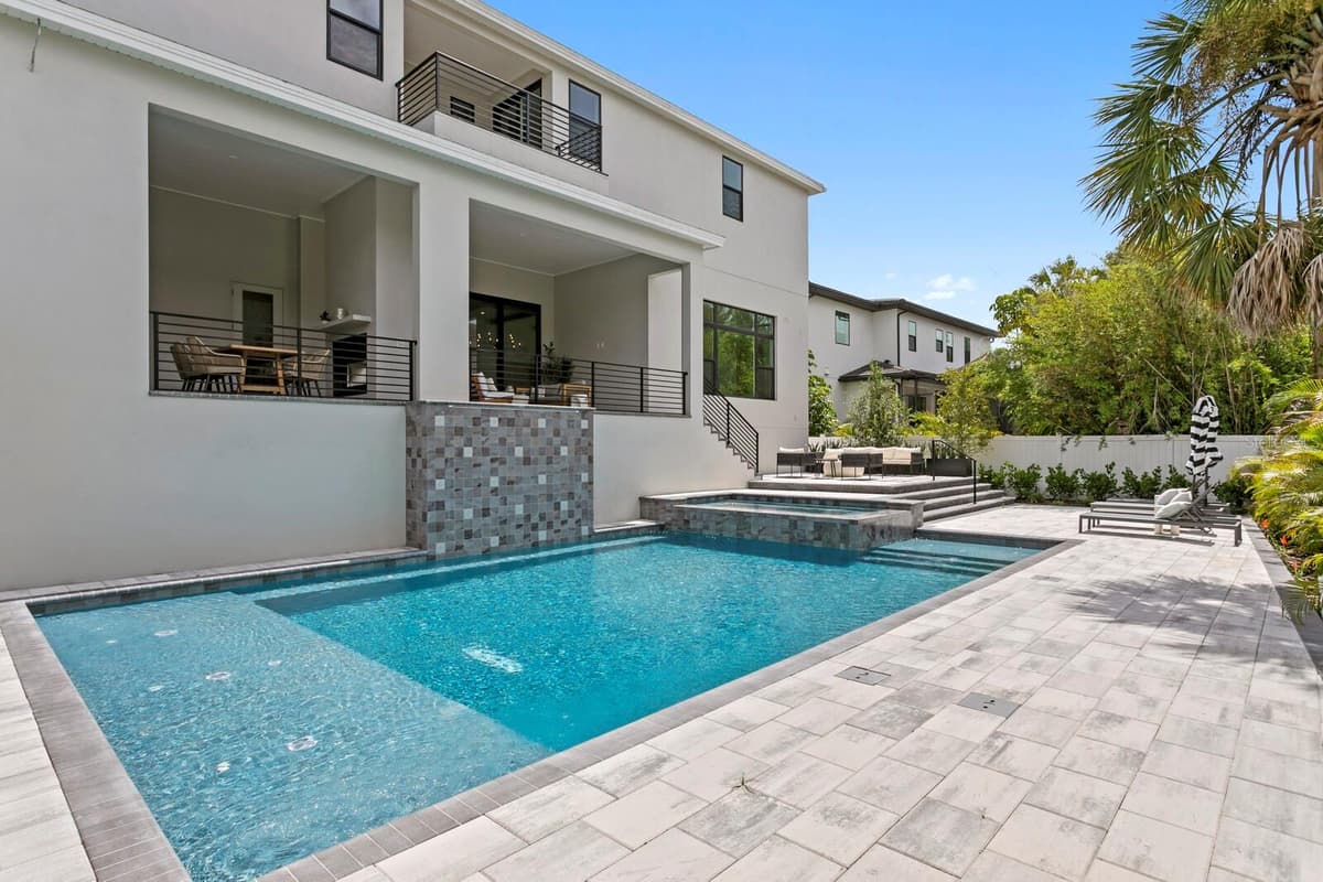 5023 DANTE AVENUE — photo 94 of 100