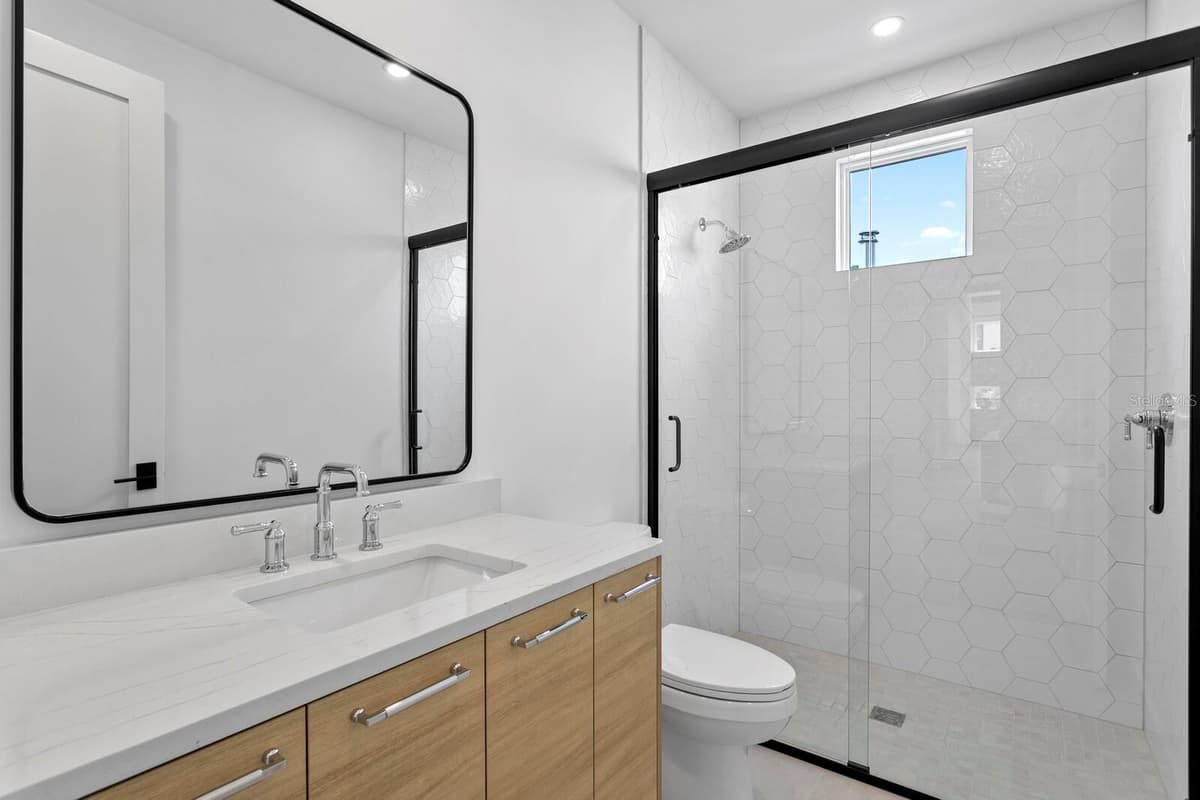 5023 DANTE AVENUE — photo 76 of 100