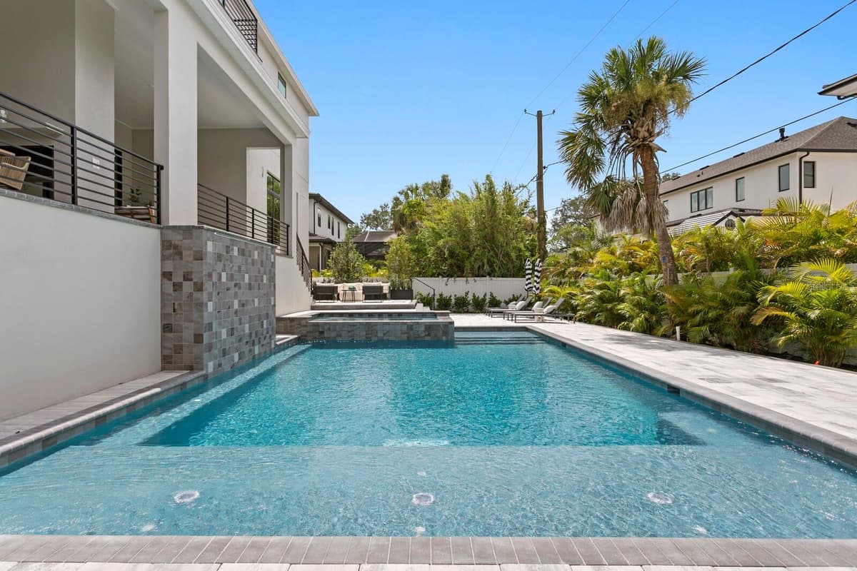 5023 DANTE AVENUE — photo 95 of 100