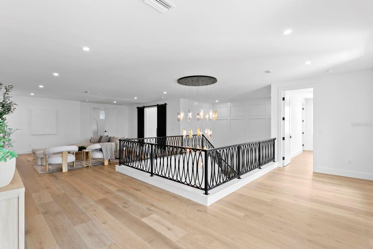 5023 DANTE AVENUE — photo 60 of 100