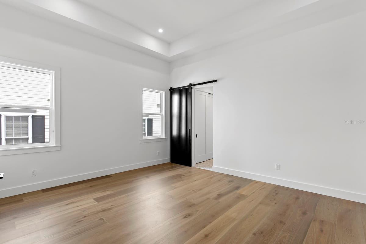 5023 DANTE AVENUE — photo 75 of 100