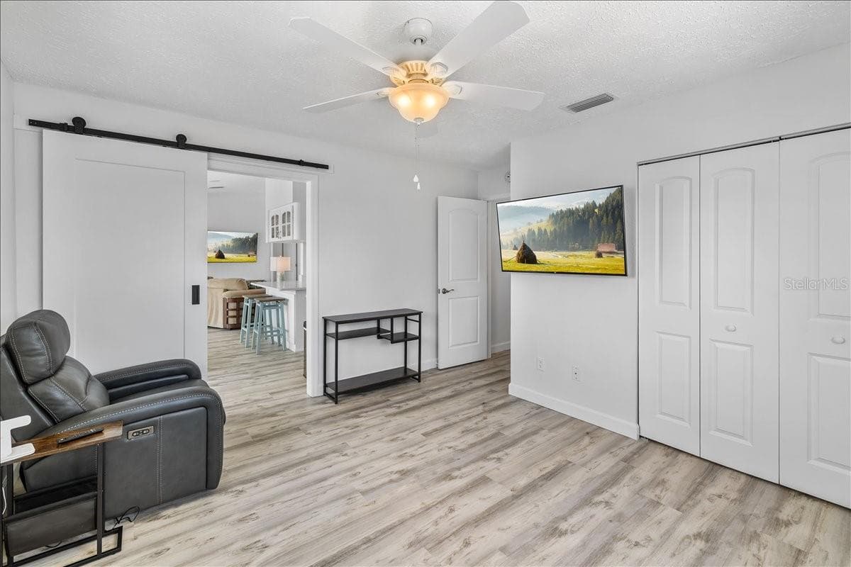 4168 ORCHID DRIVE — photo 17 of 46