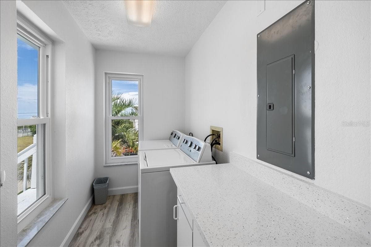 4168 ORCHID DRIVE — photo 21 of 46