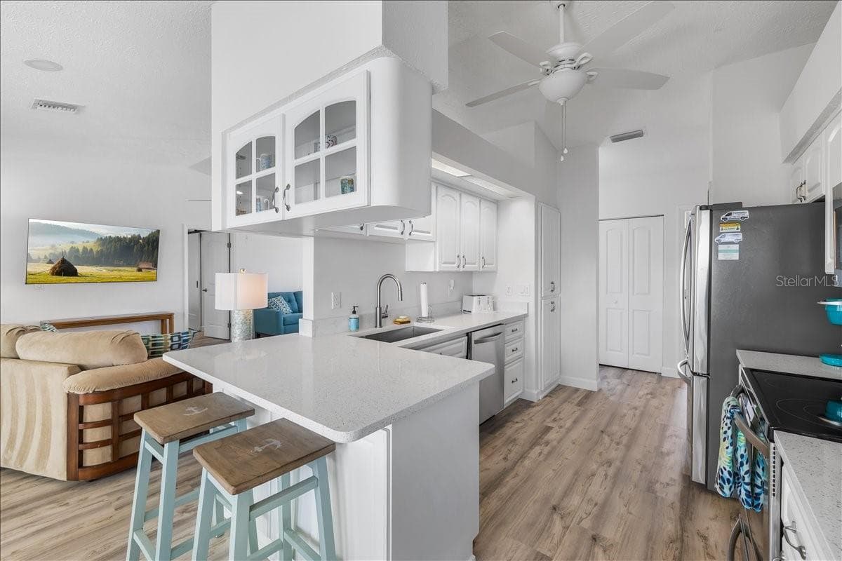 4168 ORCHID DRIVE — photo 12 of 46