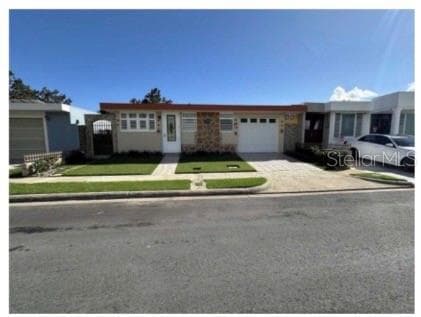 223 COLINAS DE FAIRVIEW — photo 1 of 5