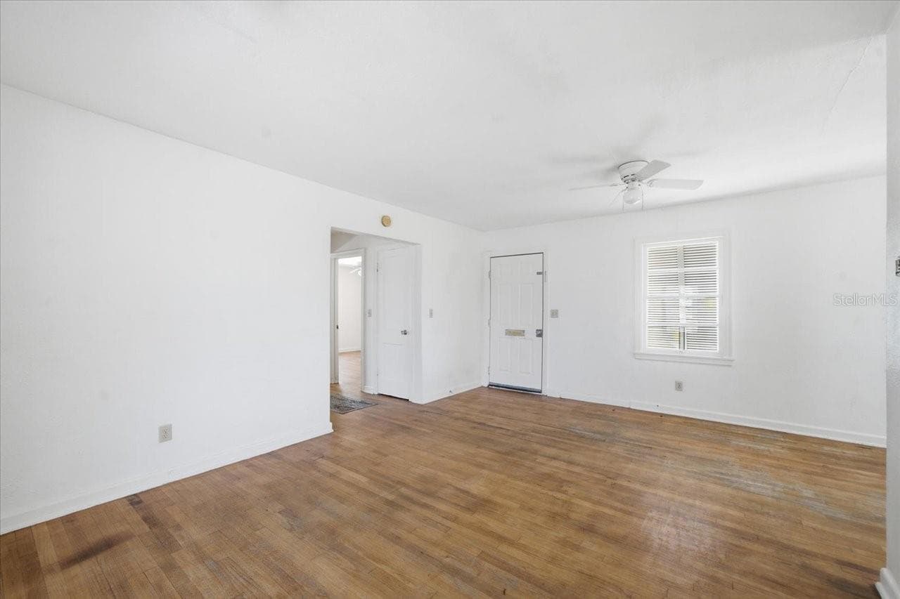 1197 GROVE STREET — photo 12 of 39