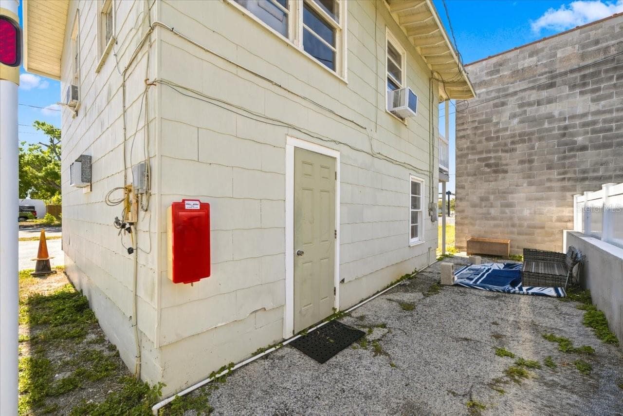 1197 GROVE STREET — photo 26 of 39