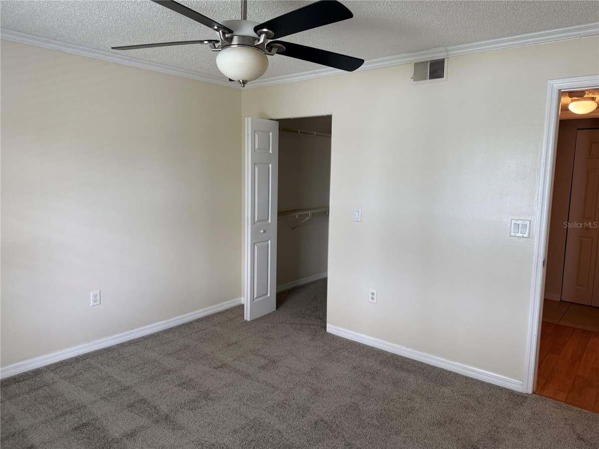 220 LAKE PARSONS GREEN — photo 13 of 31