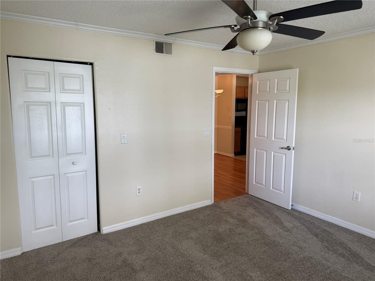 220 LAKE PARSONS GREEN — photo 16 of 31