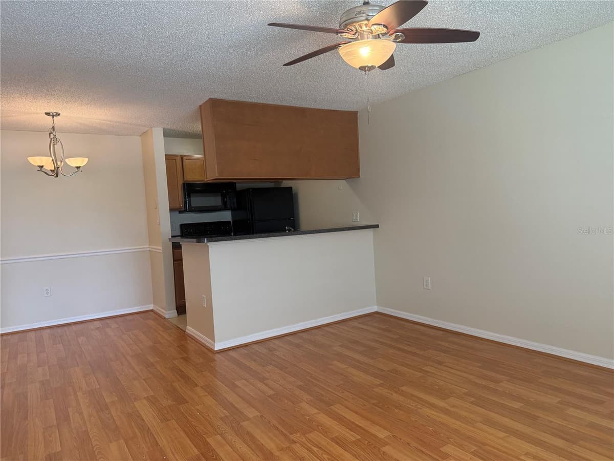 220 LAKE PARSONS GREEN — photo 5 of 31