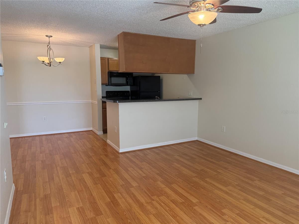 220 LAKE PARSONS GREEN — photo 4 of 31
