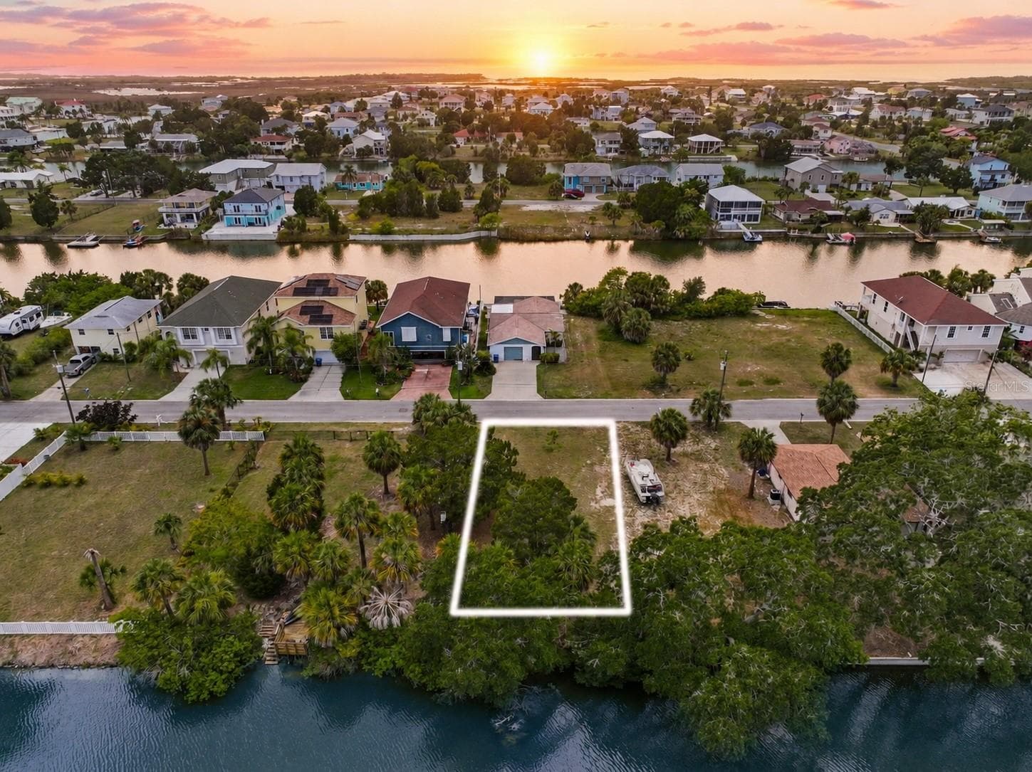 3240 SEA GRAPE DRIVE — photo 16 of 16