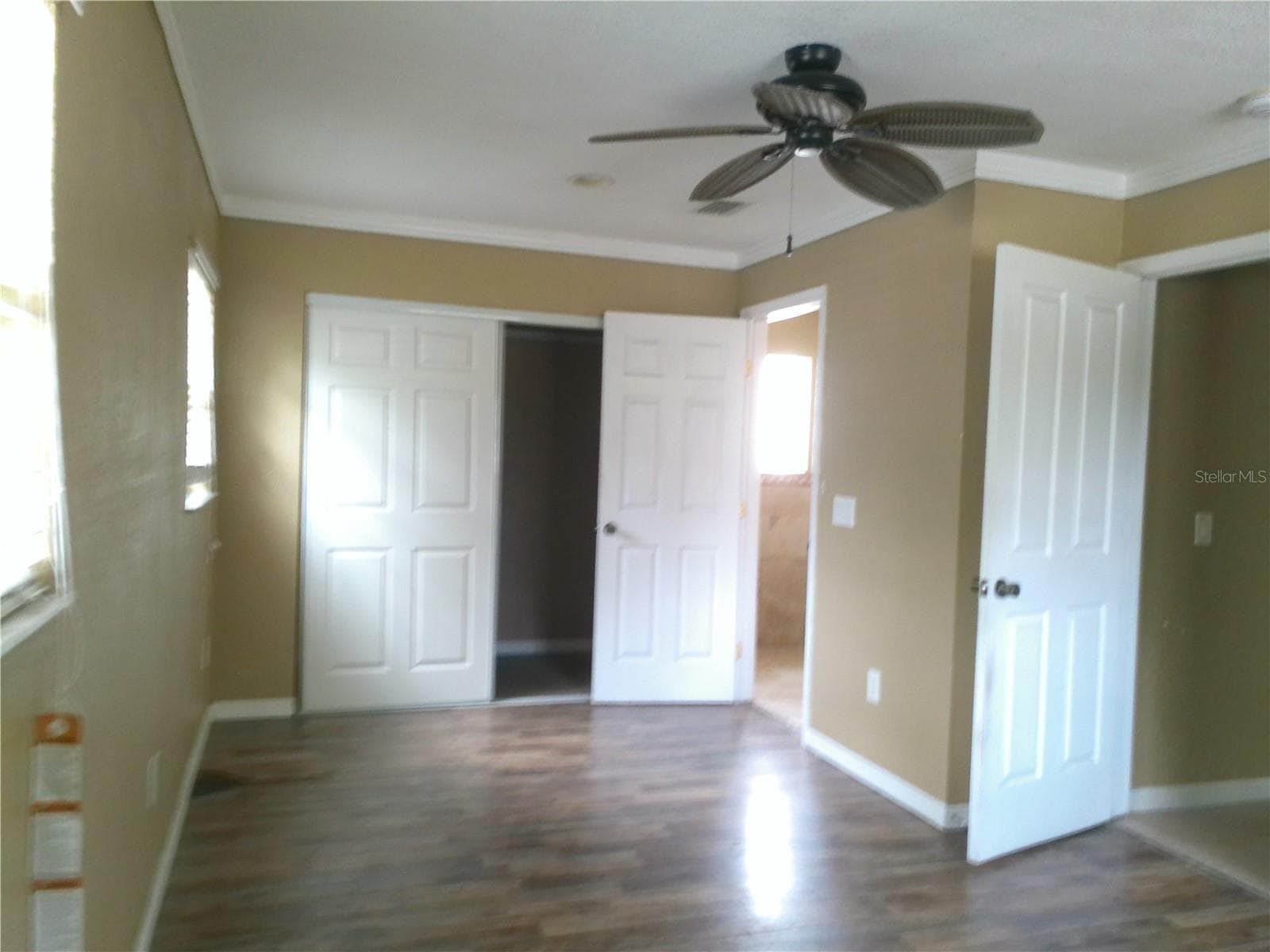 912 OAKHURST DRIVE — photo 9 of 12