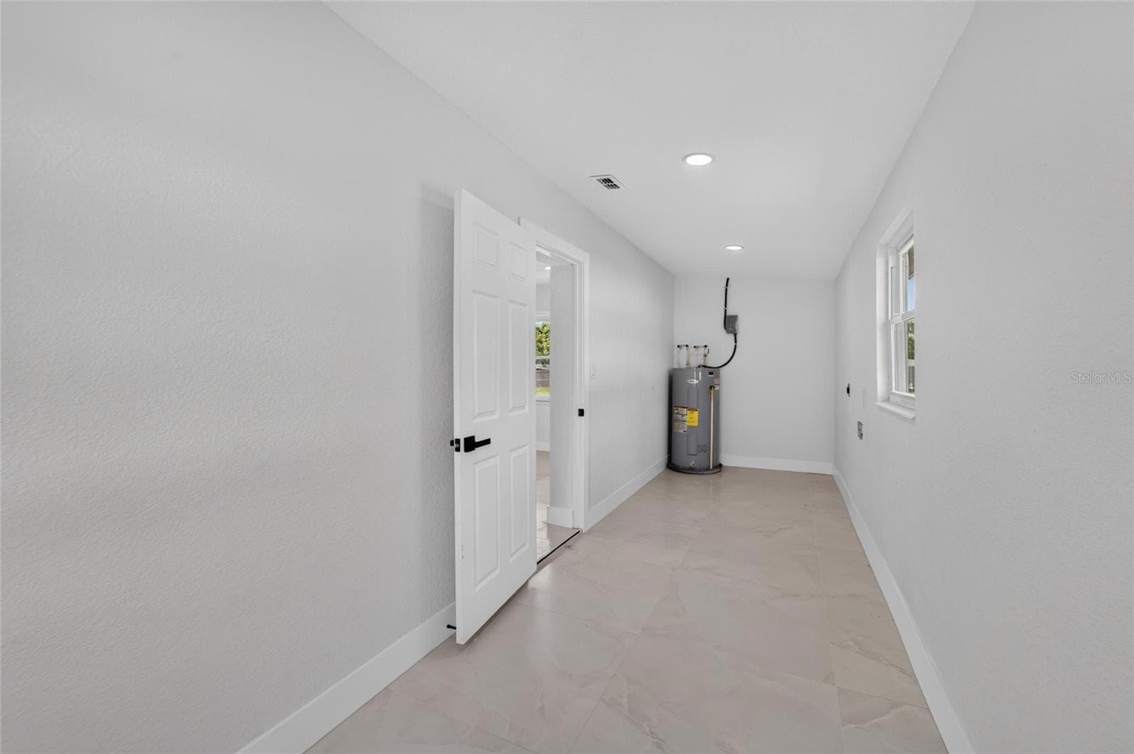 608 ECHO DRIVE — photo 47 of 92