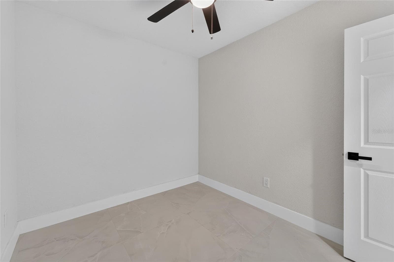 608 ECHO DRIVE — photo 39 of 92